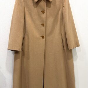 MaxMara long virgin wool coat size 14 in camel color